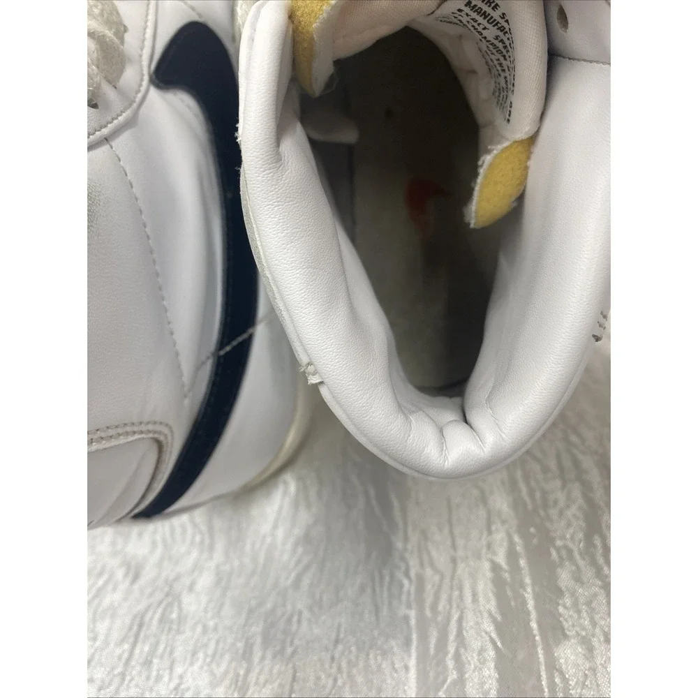 Nike Women's Blazer Mid 77 CZ1055-100 White Basketball‎ Shoes Sneakers Size 9